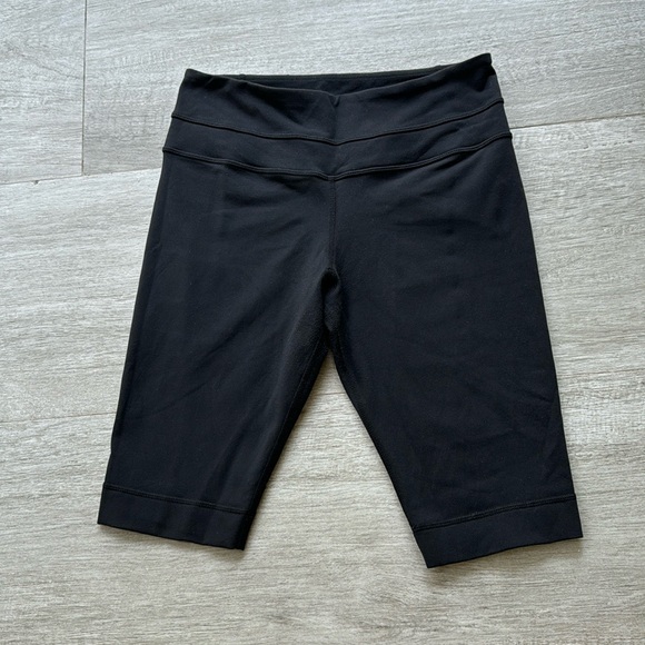 Lululemon Groove Biker Shorts Black size 4 align speed - Picture 1 of 8